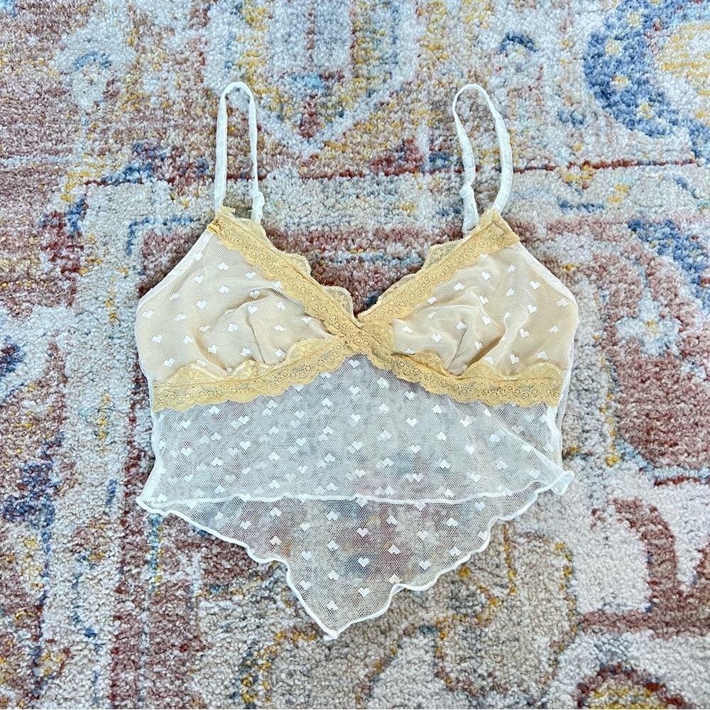 dainty tank🌼